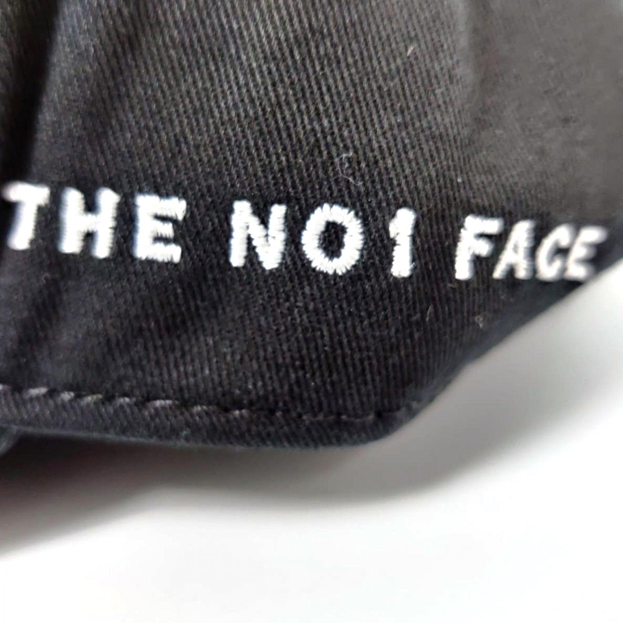 The No1 Face Trusts No1 Black Logo Badge Baseball Cap 3