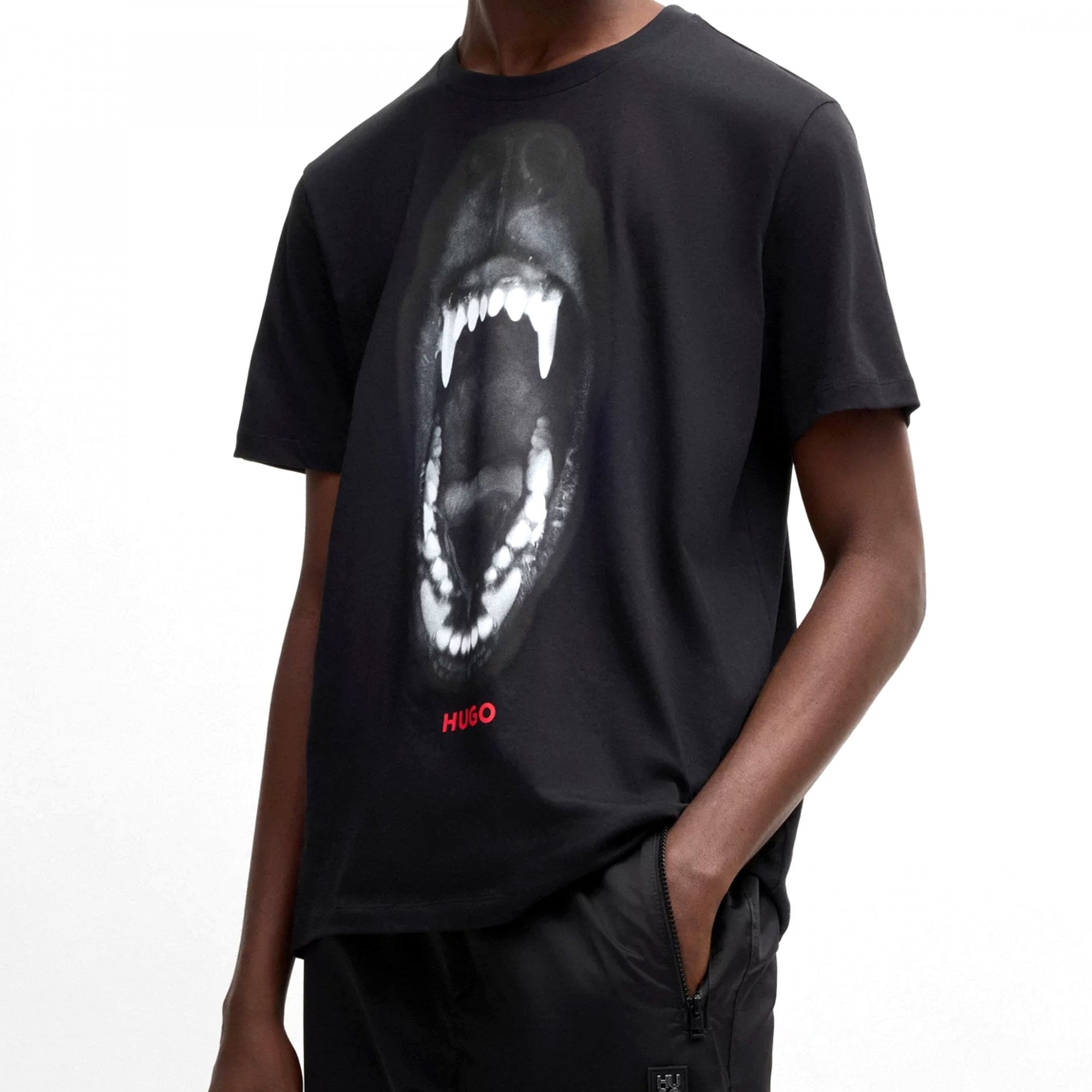 Hugo Boss Dayaking Graphic Print T-Shirt Black 001 50523979