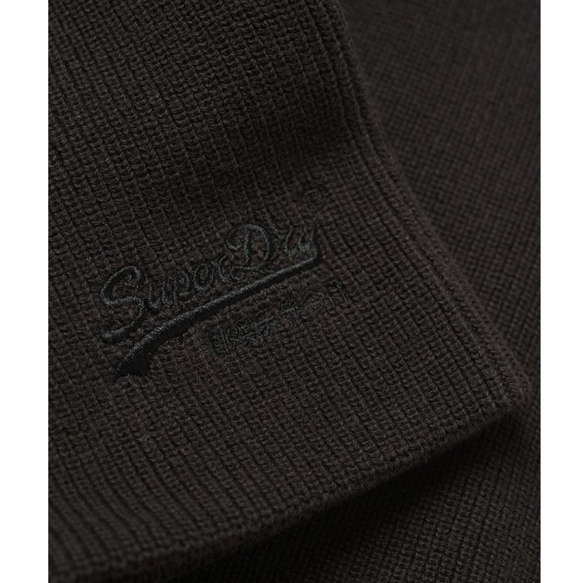 SUPERDRY ESSENTIAL LOGO KNITTED BEANIE BLACK 02A