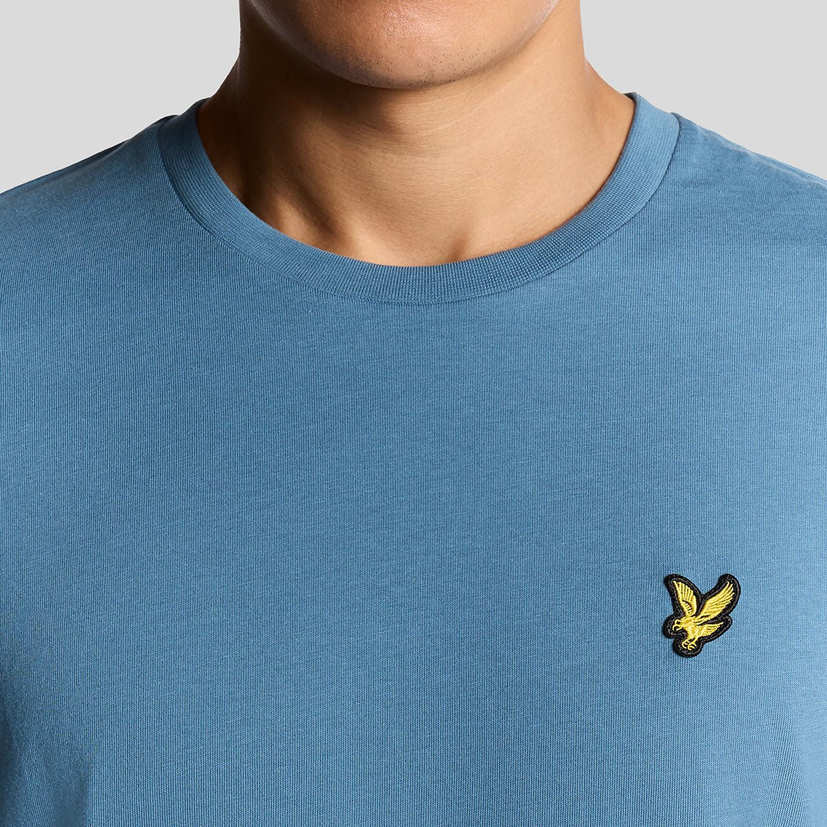 LYLE & SCOTT PLAIN SKY BLUE T-SHIRT TS400VOG