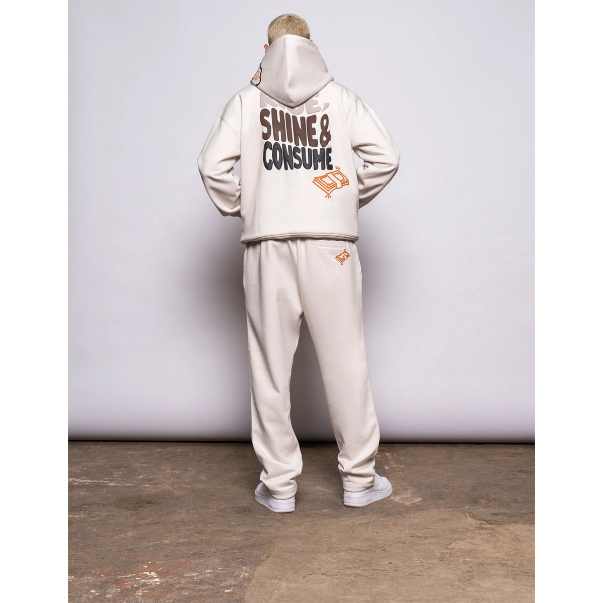 FRESH FLAVOURS RISE ECRU CREAM JOGGERS