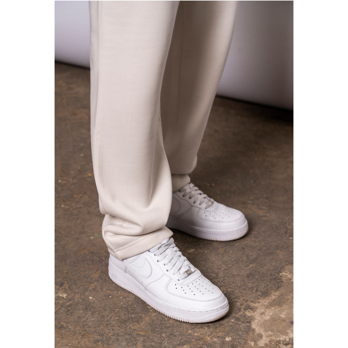 FRESH FLAVOURS RISE ECRU CREAM JOGGERS