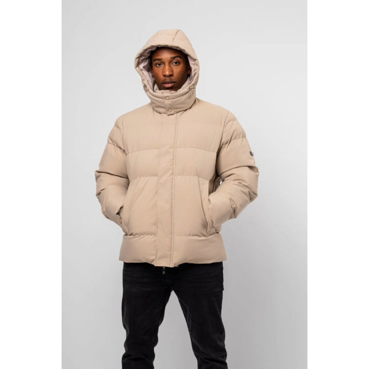 VALERE MONO LOGO PUFFER JACKET ECRU