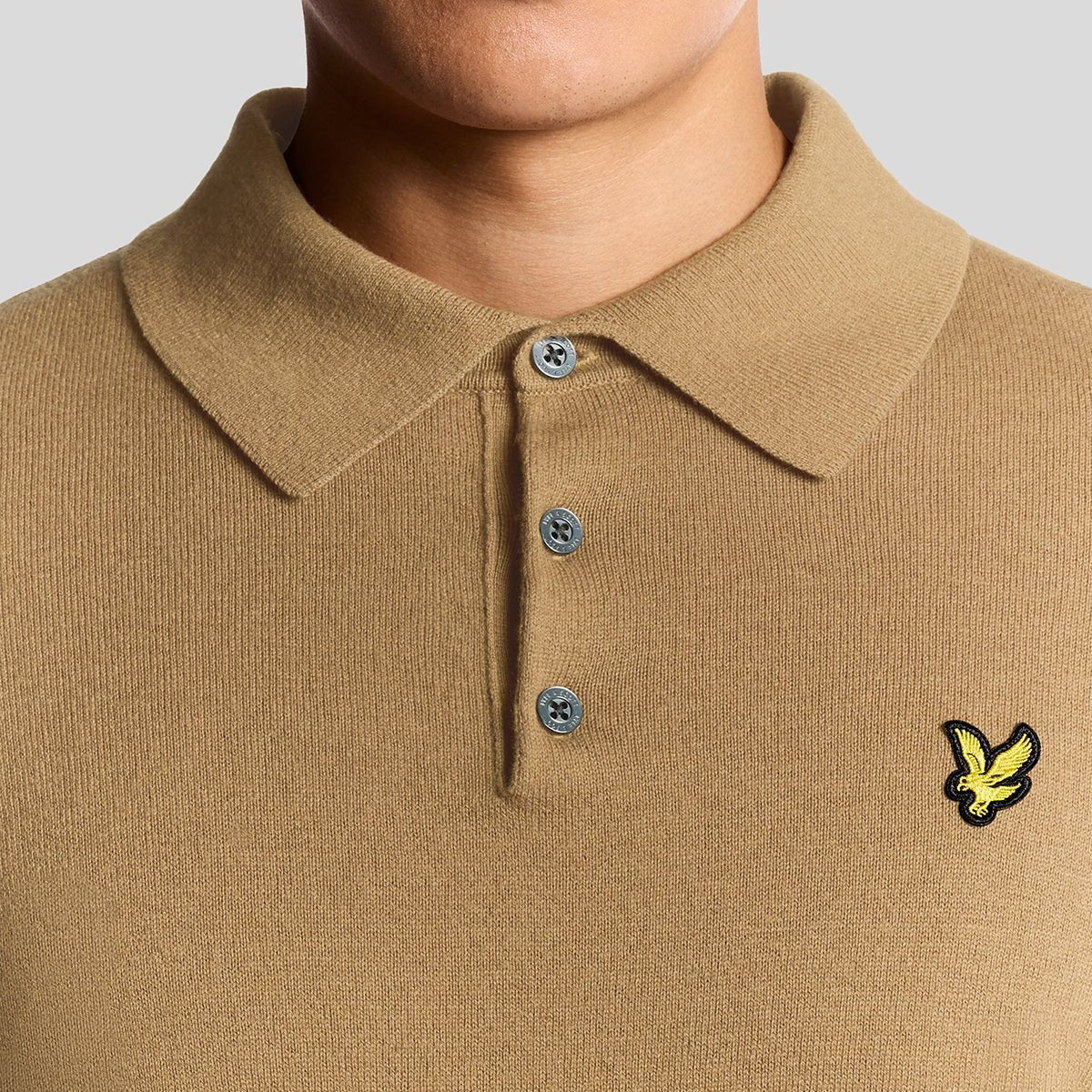 LYLE & SCOTT COTTON MERINO LONG SLEEVE CAMEL KNITTED POLO KN2113VC