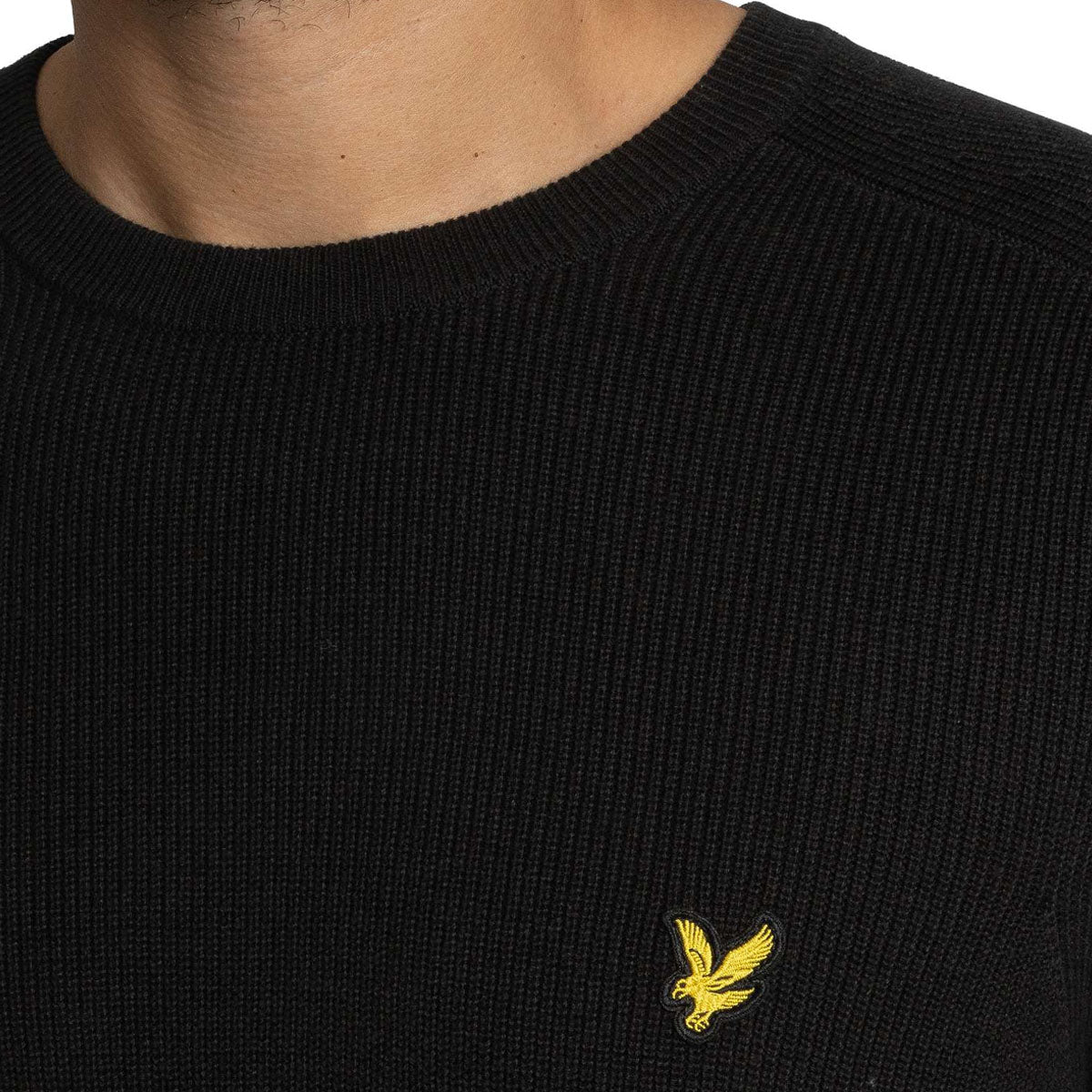 LYLE & SCOTT ENGINEERED RIB BLACK ICE CREW NECK JUMPER KN2303V
