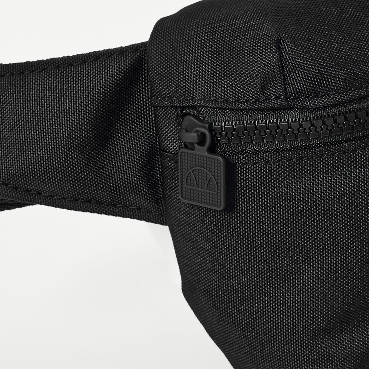 ELLESSE ROSCA 2 BLACK CROSS BODY BAG