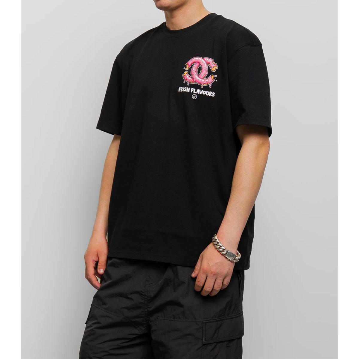 FRESH FLAVOURS CHOMP T-SHIRT BLACK