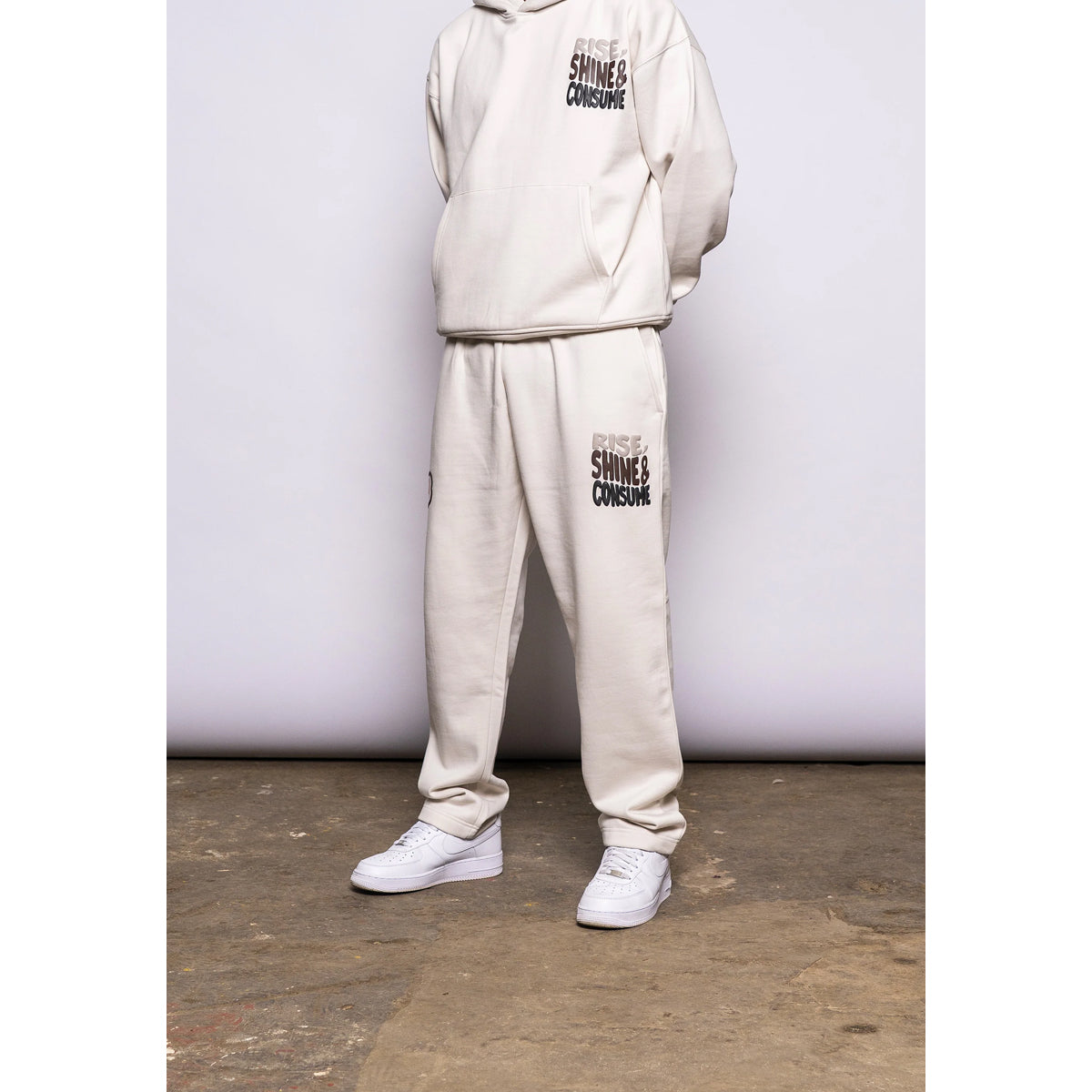 FRESH FLAVOURS RISE ECRU CREAM JOGGERS