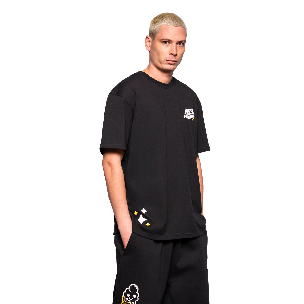 FRESH FLAVOURS CREW NECK BLACK T-SHIRT