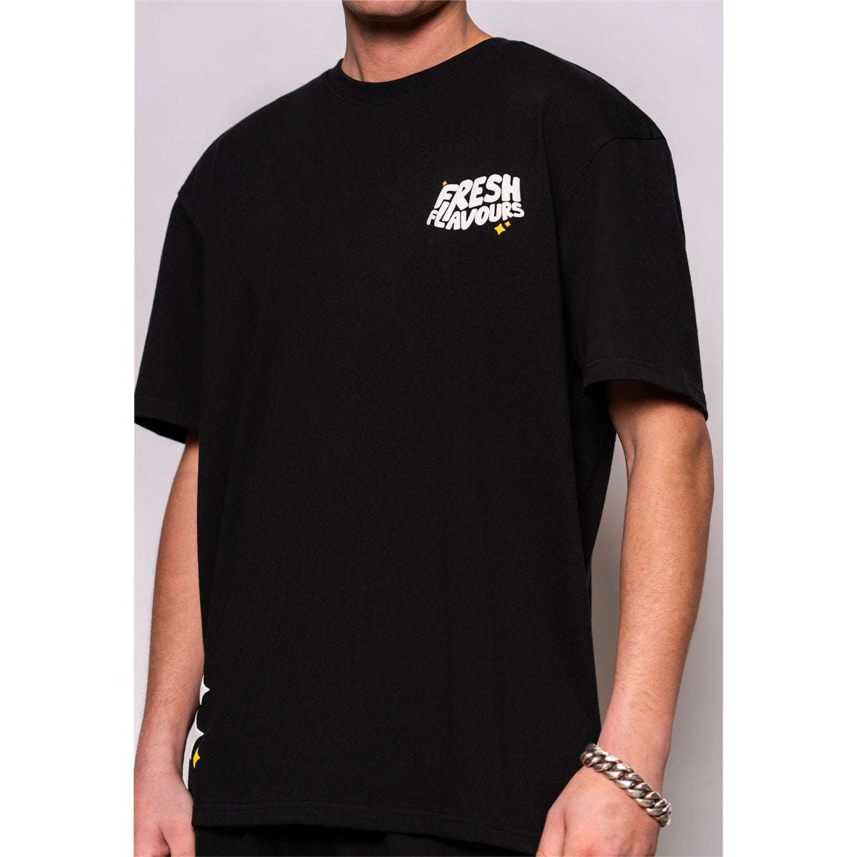 FRESH FLAVOURS CREW NECK BLACK T-SHIRT