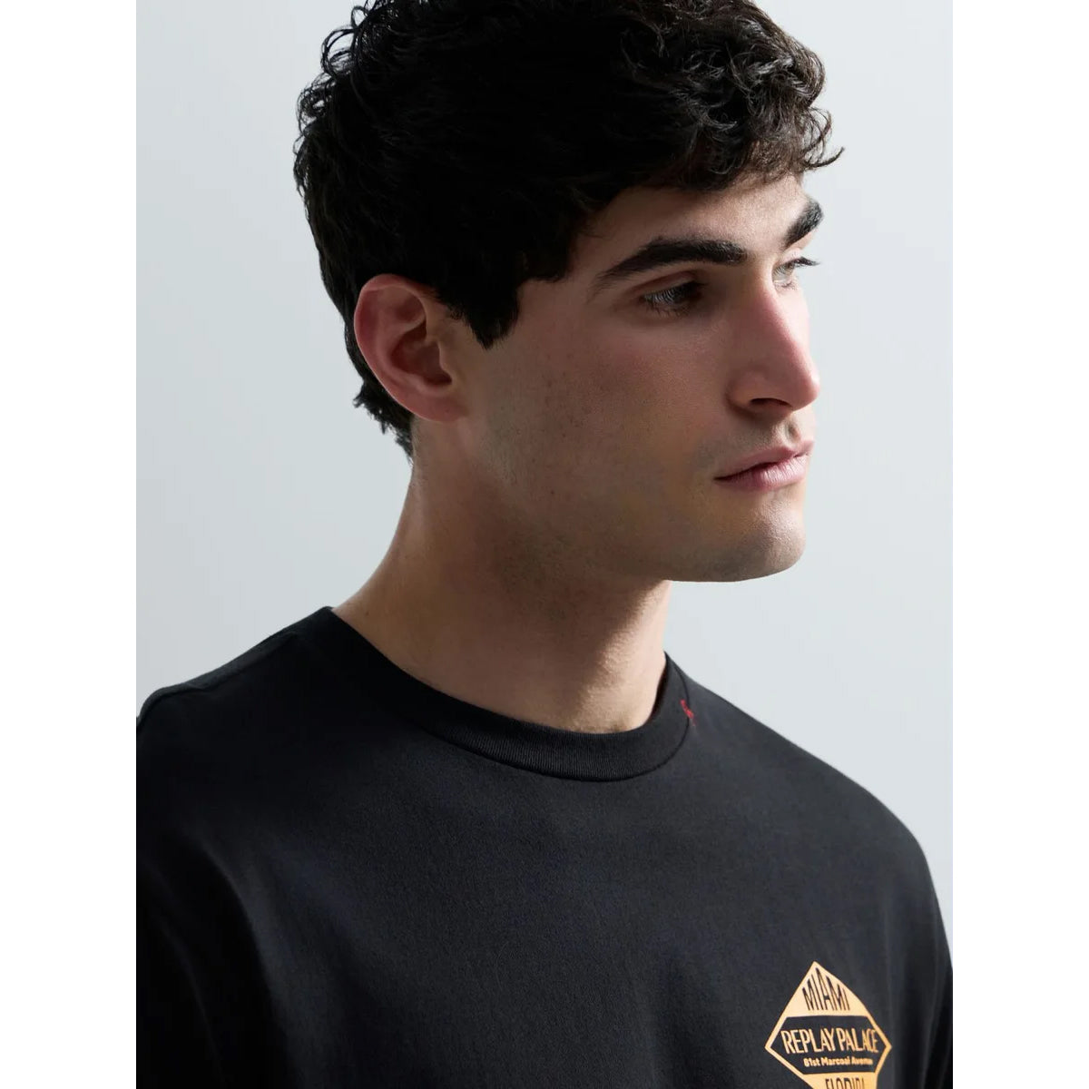 REPLAY MIAMI PRINT  BLACK T-SHIRT M3344