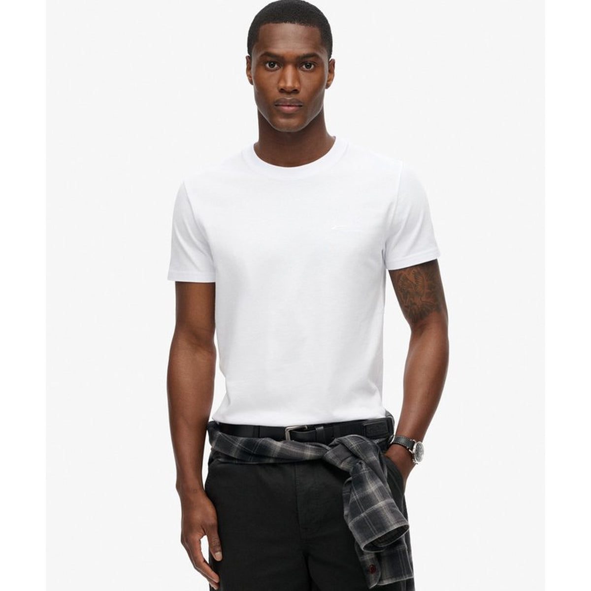 ESSENTIAL LOGO EMB T-SHIRT WHITE 01C