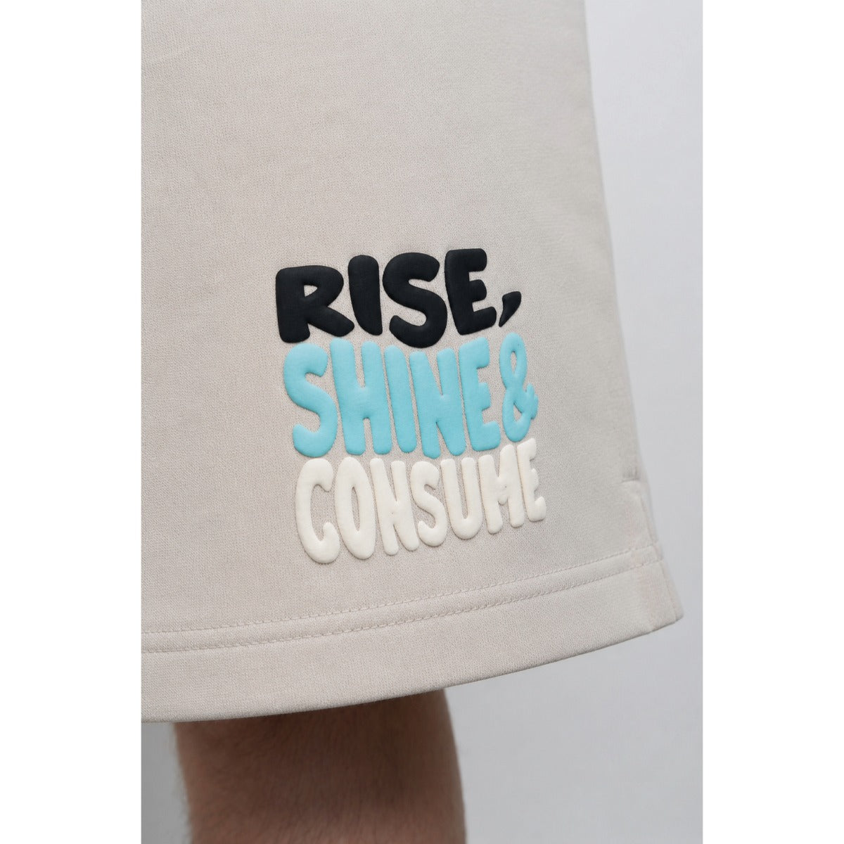 FRESH FLAVOURS RISE SHORTS LIGHT GREY