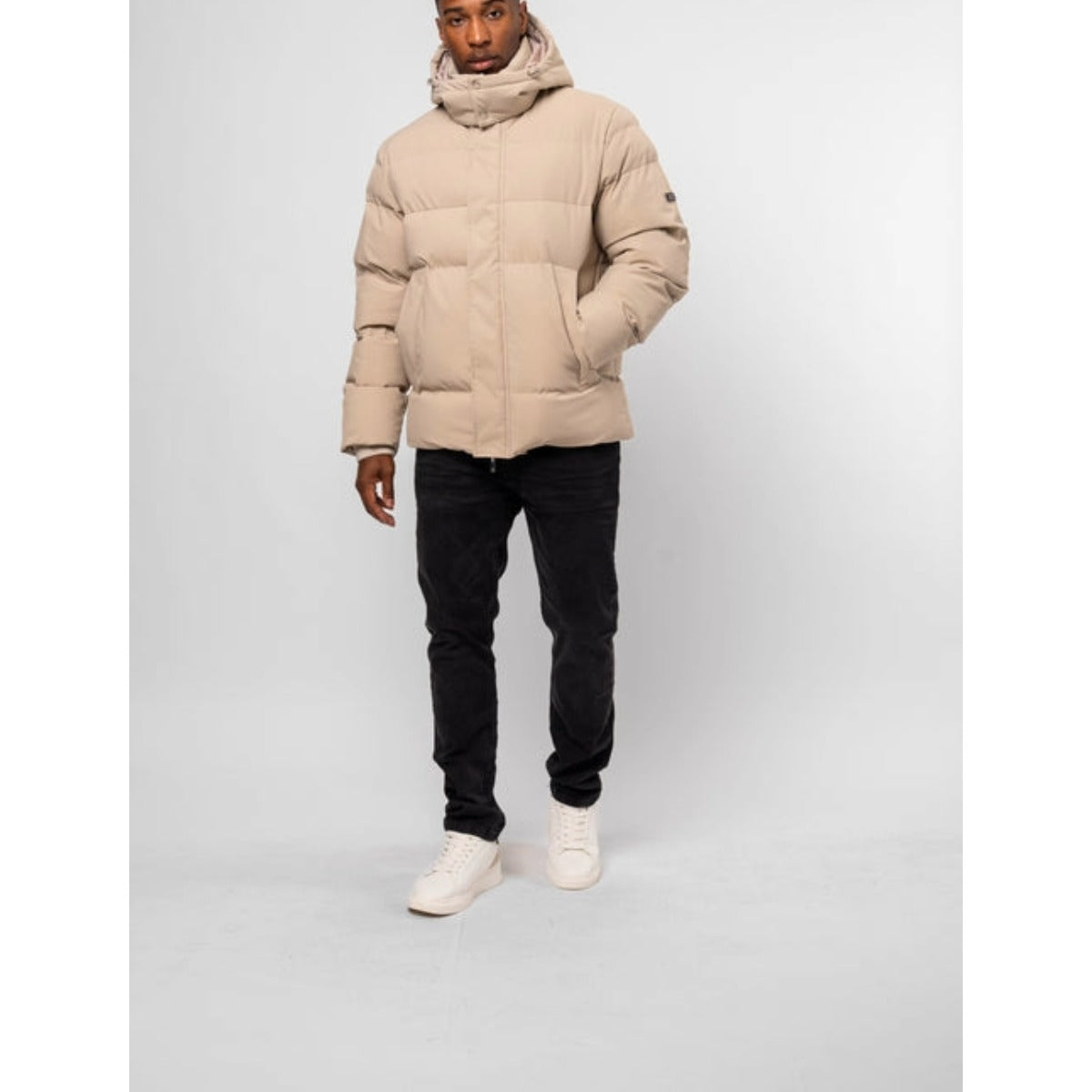 VALERE MONO LOGO PUFFER JACKET ECRU